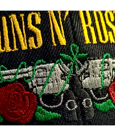 Guns and Roses - Pistolas y Rosas (Gorra) - Bomber Store la tienda rock y rockera en Colombia